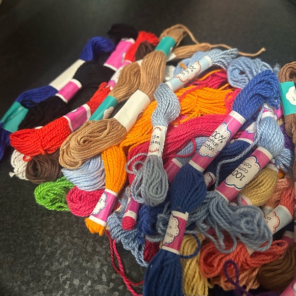 Embroidery Floss - Picture 5 of 6